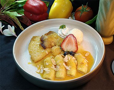 sweet bannana crepe suzette dessert